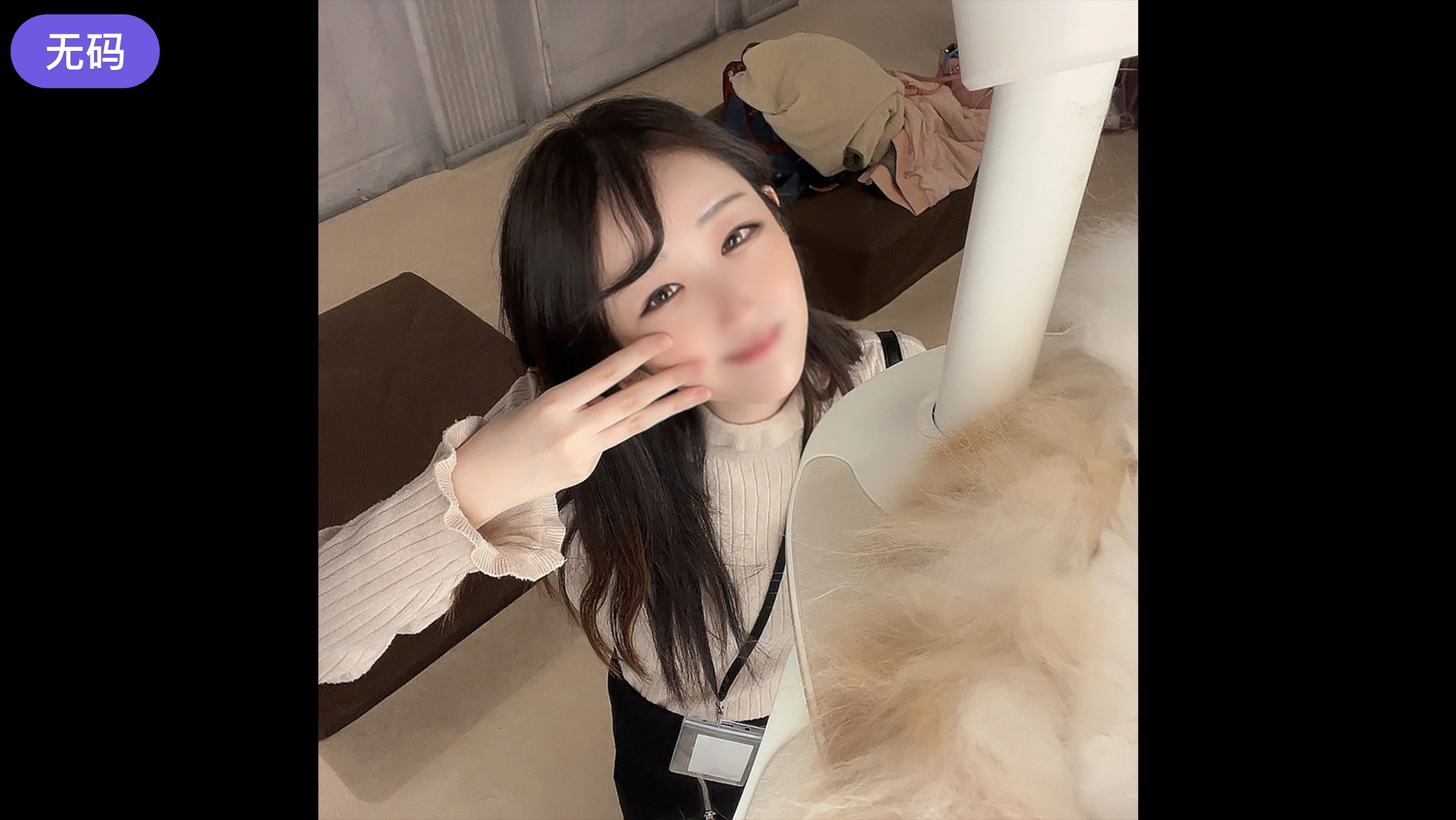 FC2-3275018顔出し猫カフェで働く押しに弱そうなスレンダー女子大生にそそり勃つ僕の性器を咥えられ気
