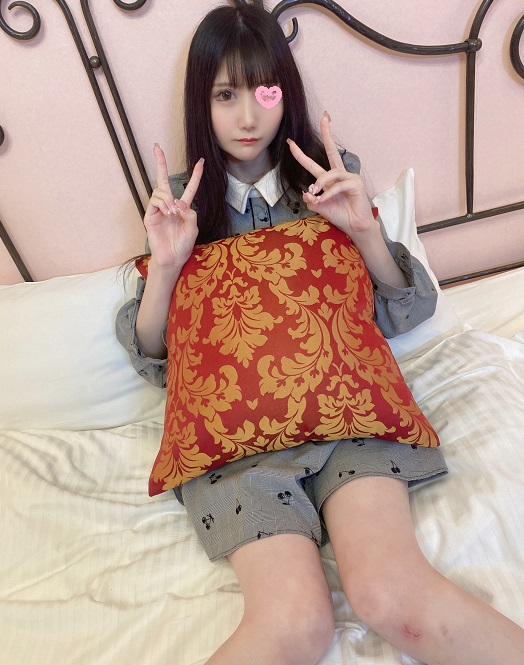 FC2-3292477カメラマンあり「私で気持ちよくなってください…」スレンダーくびれボディを持つ黒髪ロン